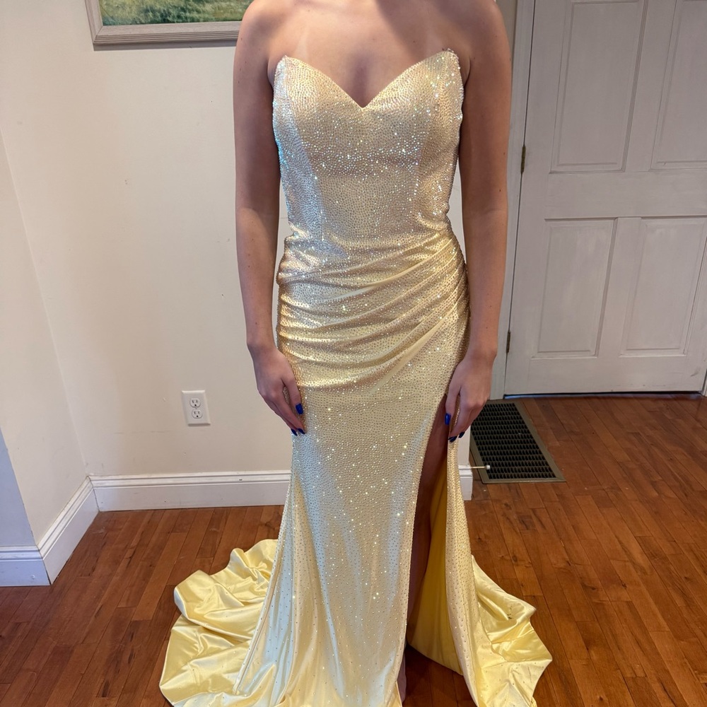 Sherri Hill Prom Dress